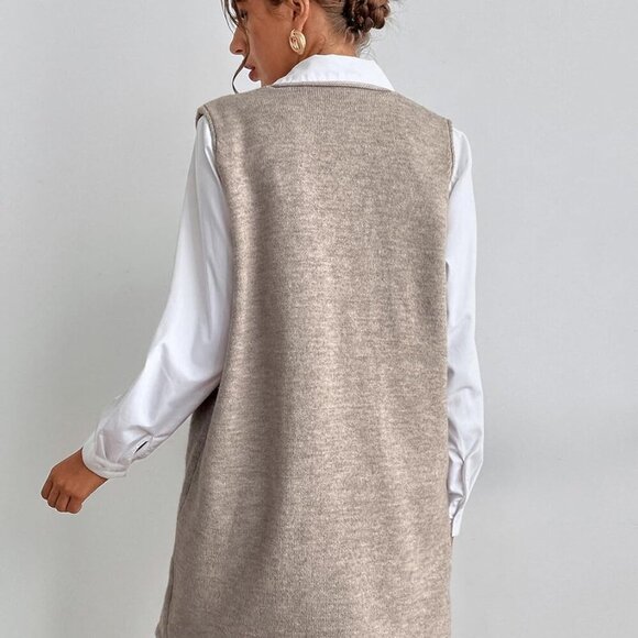 Women's V Neck Sleeveless Knitted Solid Short Sweater Dress with Pockets - Picture 2 of 7